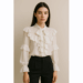 camicia con volant realizzata con orlo a rullino