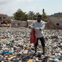 rifiuti tessili in Africa