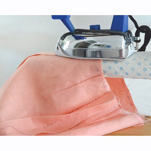 Come rifinire una gonna diritta